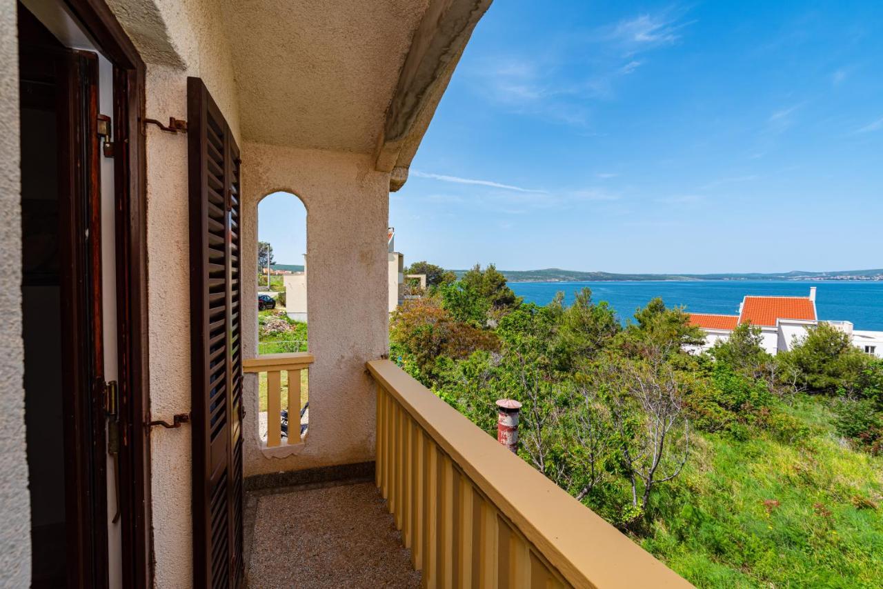 Apartment Sea And Mountain With Pool Novigrad  Exterior foto